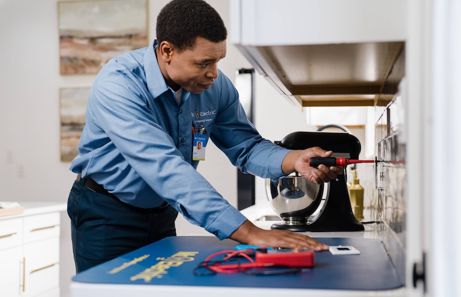 Electrical Outlet Replacement in Campobello, SC